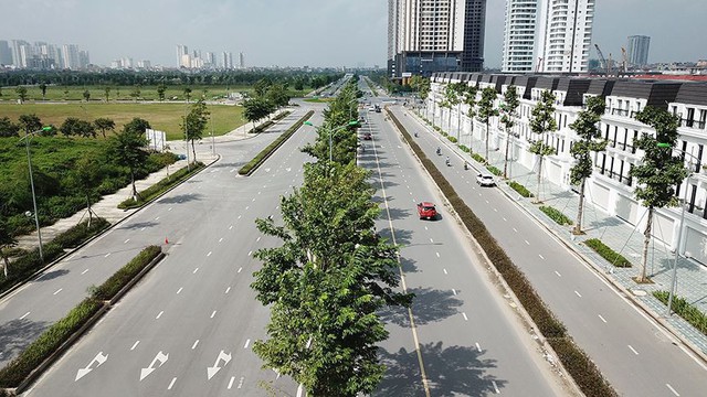 Mãn nhãn với con đường có 10 làn chuẩn bị thông xe ở Hà Nội   - Ảnh 4.
