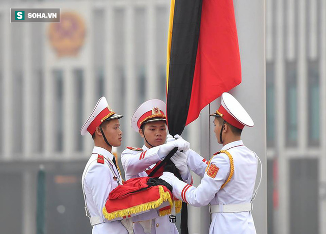  Lễ thượng cờ rủ quốc tang cố Tổng Bí thư Đỗ Mười - Ảnh 9.