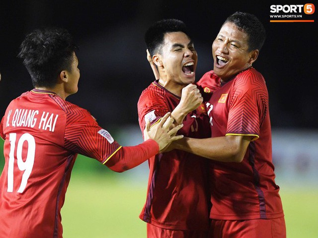 Bán kết AFF Cup 2018 Việt Nam đấu Philippines: Chờ ông Park Hang-seo phá dớp ở Mỹ Đình - Ảnh 3.