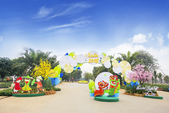Toàn cảnh những con phố hoa xuân Mậu Tuất 2018 rực rỡ ở khu thành phố Ecopark và Phú Mỹ Hưng - Ảnh 14.