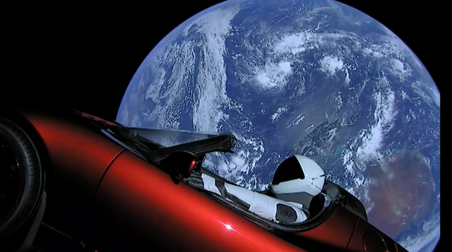 Cả thế giới ăn mừng tên lửa của Elon Musk phóng thành công, quên mất việc Tesla vừa báo lỗ kỷ lục - Ảnh 2.