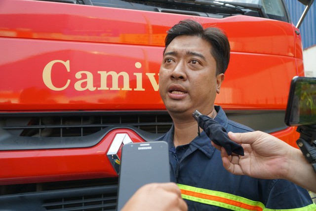  Vụ cháy làm 13 người chết: Cảnh sát PCCC cứu sống hàng trăm người trong chung cư Carina - Ảnh 2.