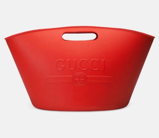 Gucci mới cho ra mắt thiết kế túi xách có giá 22 triệu, nhưng sao nhìn giống xô cao su đựng vữa thế này! - Ảnh 5.