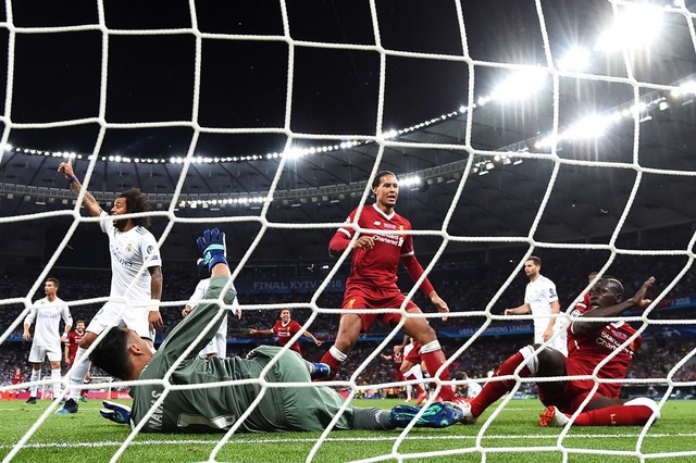 Toàn cảnh Real Madrid hạ Liverpool, lập siêu kỷ lục ba lần liên tiếp vô địch Champions League - Ảnh 5.