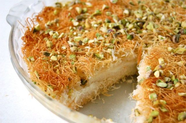 Được ví như người phụ nữ Ả Rập, chiếc bánh này liệu có thật sự xinh đẹp và tinh tế như lời đồn không? - Ảnh 5.
