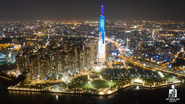 Tòa nhà cao nhất Việt Nam lung linh về đêm giữa Sài Gòn - Ảnh 13.