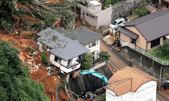 Mưa lũ, lở đất tại Nhật Bản: Ít nhất 44 người thiệt mạng - Ảnh 9.