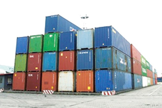  Truy tìm chủ sở hữu trên 600 container phế liệu tồn đọng tại Cảng biển Hải Phòng  - Ảnh 1.