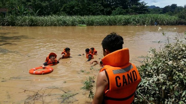 Số người chết, mất tích do mưa lũ tại Thanh Hóa tăng lên 13 người - Ảnh 1.