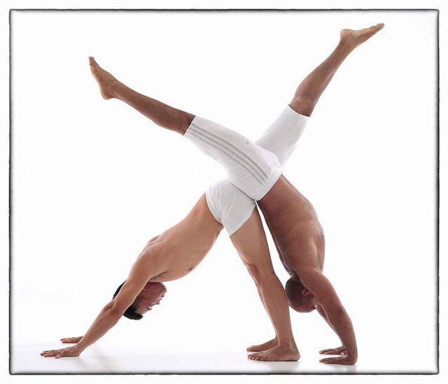 Bài tập thể dục buổi sáng của cao thủ Yoga: Làm sạch hệ tiêu hóa, ngăn ngừa nhiều bệnh - Ảnh 1.