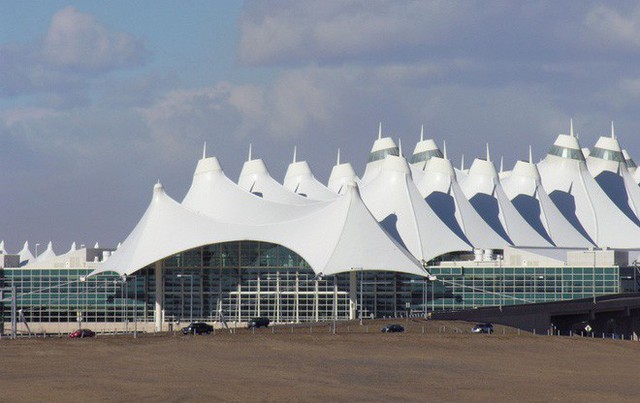 Choáng toàn tập trước 16 sân bay đẹp nhất thế giới, du khách đến chỉ muốn ở lại luôn chứ chẳng thèm đi đâu nữa! - Ảnh 21.