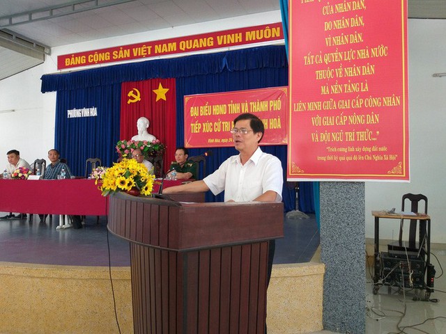 Nguyên chủ tịch Khánh Hòa xin cắt hết chức vụ - Ảnh 1.
