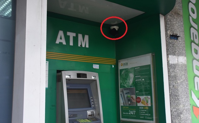 Cây ATM ngân hàng Phương Đông ở Đà Nẵng bị cạy phá - Ảnh 1.
