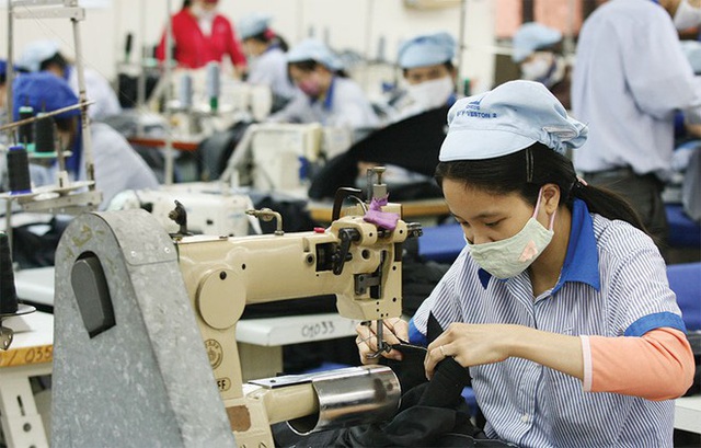 The Straits Times: Việt Nam có lợi thế và rủi ro gì trong cuộc đua ngành dệt may với đối thủ Bangladesh? - Ảnh 2.