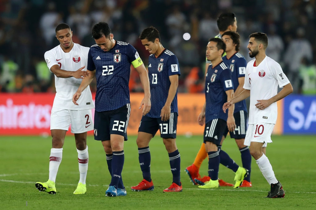 Khoảnh khắc tân vương Qatar hãnh diện nâng cao cúp vô địch, khép lại hành trình Asian Cup 2019 không thể quên - Ảnh 13.