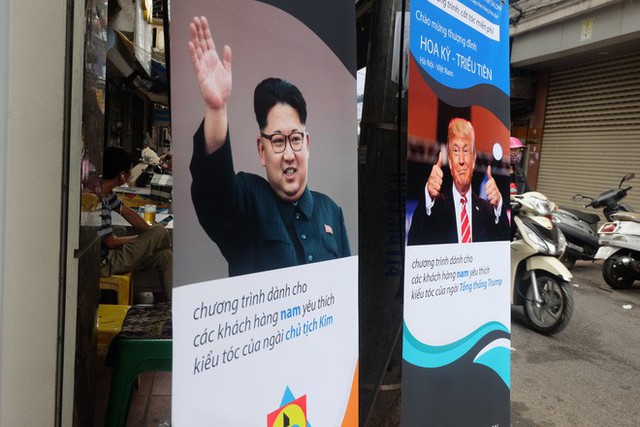  Người Hà Nội xếp hàng để cắt kiểu tóc của ông Donald Trump và ông Kim Jong Un - Ảnh 1.