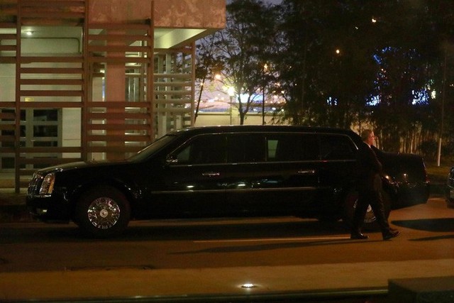 Đoàn siêu xe The Beast đưa Tổng thống Trump về khách sạn JW Marriott qua cửa bếp - Ảnh 39.