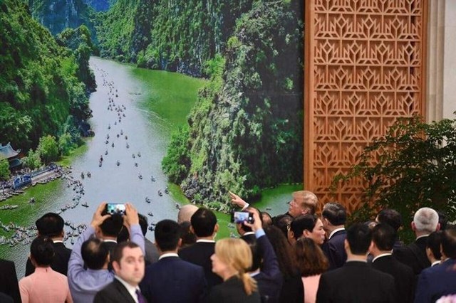 Tổng thống Mỹ vừa khen, phóng viên quốc tế đổ xô về Tràng An Ninh Bình - Ảnh 3.