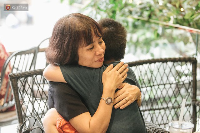 Con trai tự kỷ bị 10 trường học ở Hà Nội từ chối, nữ giảng viên viết tâm thư gửi cộng đồng và hành trình mới bắt đầu - Ảnh 6.
