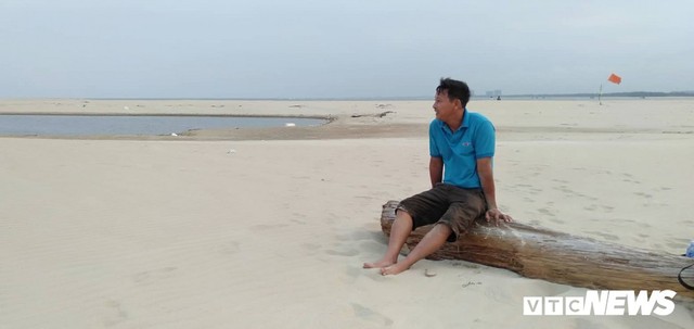 Đảo cát dài 3 cây số nổi lên giữa biển Hội An: Hiện tượng không lạ nhưng chưa thể lý giải - Ảnh 3.