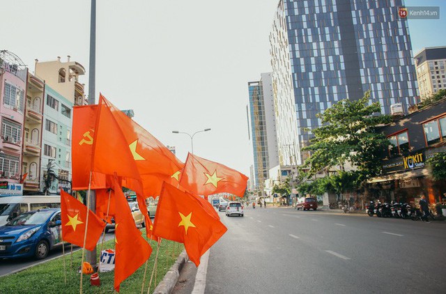 Sài Gòn bình yên lạ thường, đường phố vắng bóng phương tiện trong những ngày nghỉ lễ 30/4 - 1/5 - Ảnh 11.