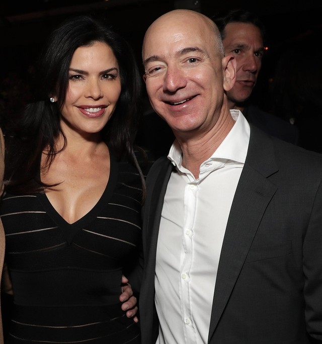 Ai cũng chú ý khối tài sản khổng lồ của Jeff Bezos hậu ly hôn nhưng đây mới là điều đáng để học hỏi nhất: Nếu đã hết duyên, hãy làm điều tử tế này vì nhau! - Ảnh 2.