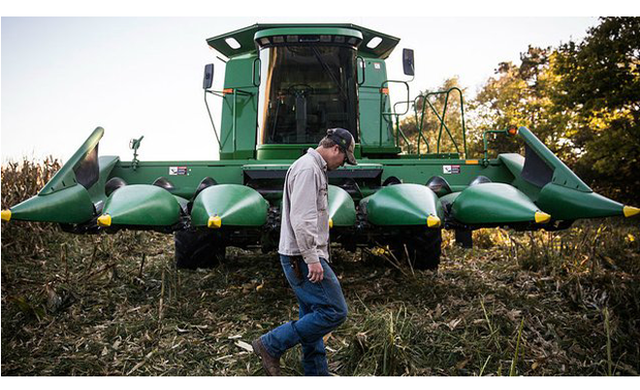 NYTimes: Góp công đưa ông Trump vào Nhà Trắng, cuộc chiến thương mại lại trở thành nỗi kinh hoàng với nông dân Mỹ - Ảnh 5.