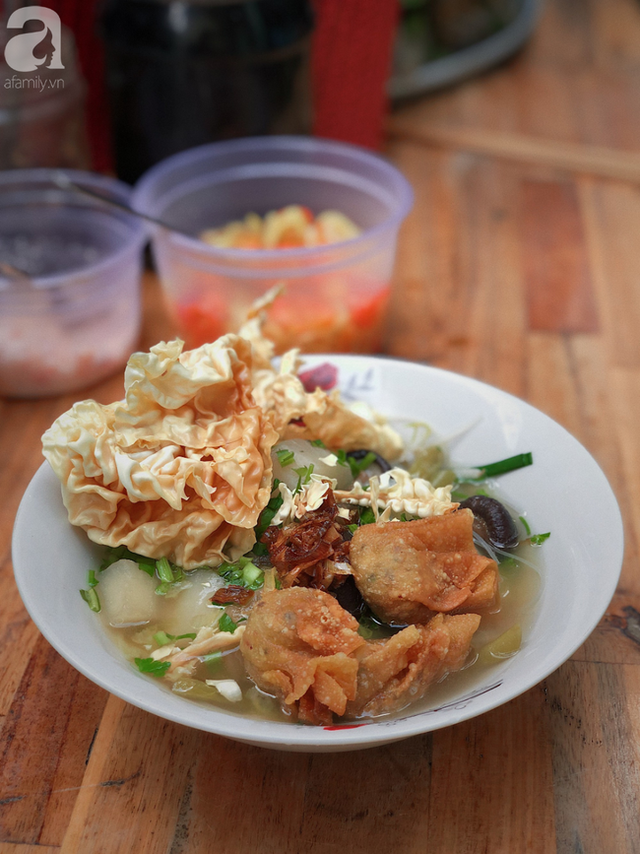 Quán ăn nhỏ hơn 40 năm tuổi góp phần làm nên văn hóa ẩm thực hẻm Sài Gòn: 7 ngày bán 7 món khác nhau, tuyệt hảo nhất chính là món chay - Ảnh 13.