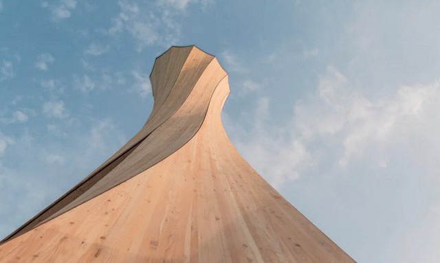  Độc đáo tòa tháp hình xoắn ốc được làm từ gỗ đầu tiên trên thế giới, không cong vênh, bền chắc không kém bê tông - Ảnh 2.