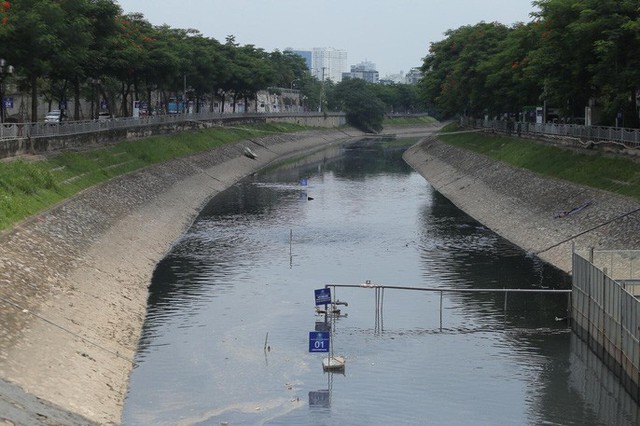 Công ty Thoát nước Hà Nội trần tình việc xả nước hồ Tây cuốn trôi kết quả của chuyên gia Nhật ở sông Tô Lịch  - Ảnh 1.