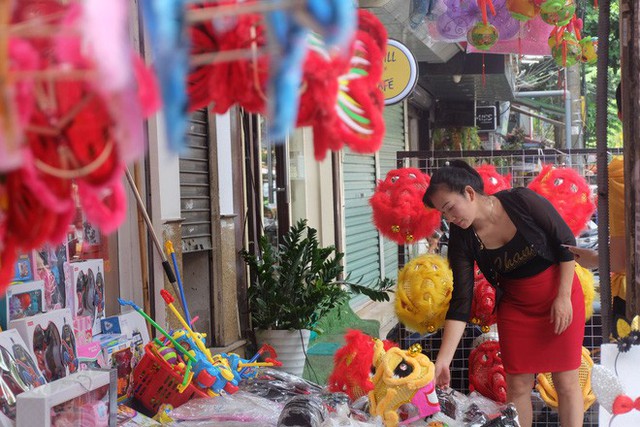 Hàng Mã rực rỡ sắc màu, đồ chơi made in Việt Nam lên ngôi Trung thu 2019 - Ảnh 13.