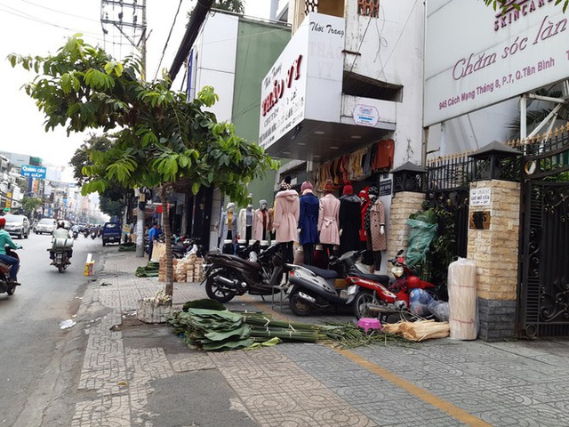 Chợ lá dong nửa thế kỷ ở Sài Gòn ế ẩm do heo tăng giá - Ảnh 8.