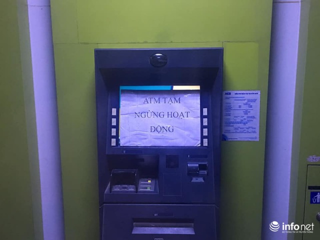 Tái diễn tình trạng ATM tê liệt, ngừng hoạt động... trong ngày cận Tết - Ảnh 5.