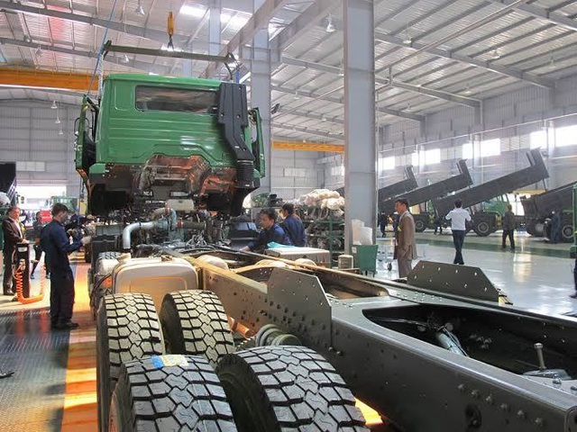 Bất ngờ cạn nguồn, nhiều nhà máy ô tô Việt phải ngừng sản xuất - Ảnh 2.