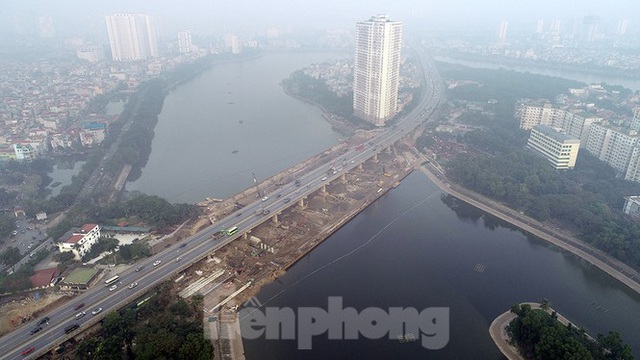 Cận cảnh công trình cầu vượt hồ Linh Đàm xóa điểm ùn tắc lớn nhất Hà Nội - Ảnh 10.