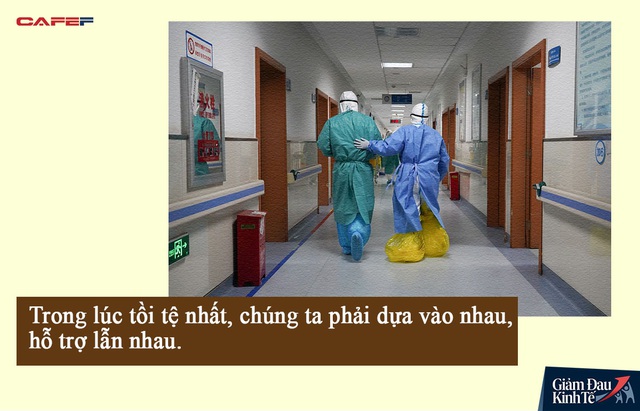 Ký ức kinh hoàng không thể quên suốt 7 tuần “chiến đấu” trong phòng ICU cứu người của bác sĩ tại Vũ Hán: Trong thời điểm tồi tệ nhất, chúng ta chỉ còn cách dựa vào nhau - Ảnh 3.