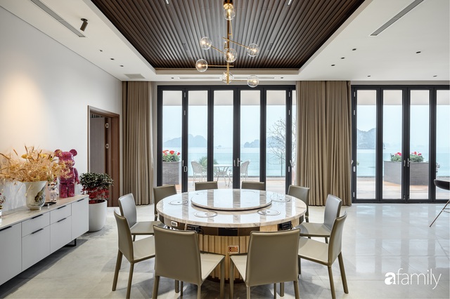 Mê mẩn với căn hộ 350m² có view triệu đô hướng ra bờ biển ở Quảng Ninh, không gian hiện đại nhưng vẫn hòa hợp với thiên nhiên  - Ảnh 9.