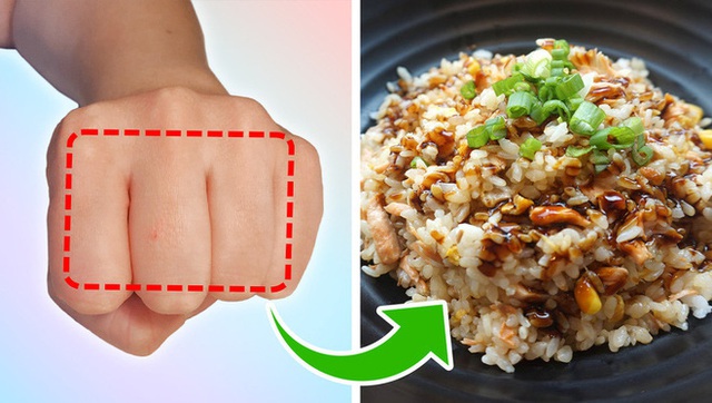  Quy tắc bàn tay: Công thức vàng để đo lượng thực phẩm trong 1 bữa ăn cho mỗi người - Ảnh 2.