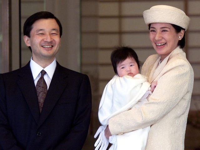 Hoàng hậu Masako - người mẹ từng băng qua căn bệnh trầm cảm, dùng kỷ luật thép để dạy con sống như thường dân, không có đặc quyền dù là công chúa - Ảnh 5.
