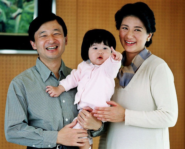 Hoàng hậu Masako - người mẹ từng băng qua căn bệnh trầm cảm, dùng kỷ luật thép để dạy con sống như thường dân, không có đặc quyền dù là công chúa - Ảnh 6.