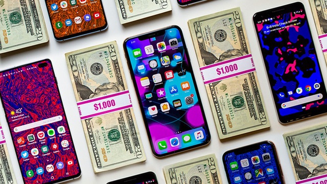 Đẩy giá smartphone lên tới cả nghìn USD một chiếc, Apple và các hãng Android đang làm thế nào để bán được chúng? - Ảnh 1.
