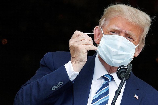 Tổng thống Trump nhận trái đắng từ Twitter sau tuyên bố miễn dịch Covid-19  - Ảnh 1.
