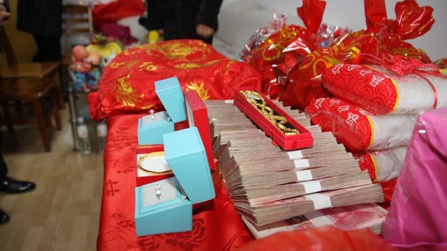 Nạn thách cưới giá trên trời gây nhức nhối tại Trung Quốc: Khuynh gia bại sản, nợ nần chồng chất - Ảnh 2.