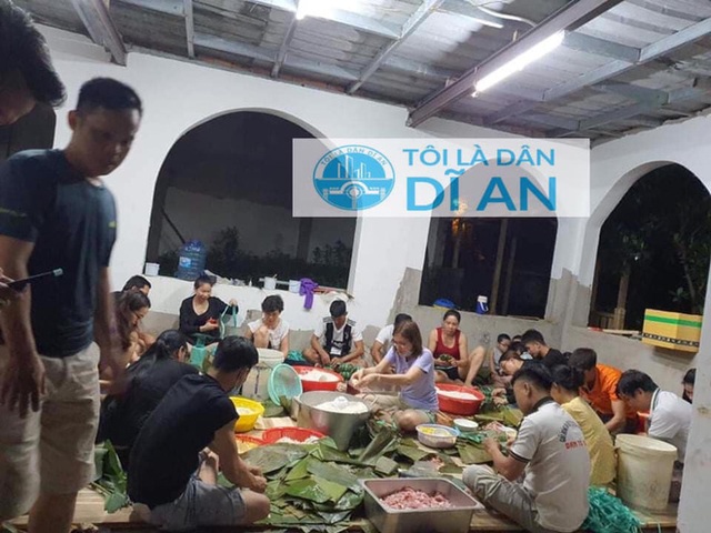 Người dân nhiều tỉnh thành chung tay gói hàng ngàn chiếc bánh chưng, bánh tét cứu trợ khúc ruột miền Trung - Ảnh 27.