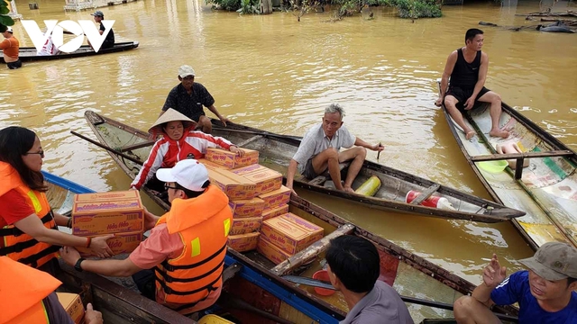  Đầu cơ, tăng giá hàng hóa ở vùng lũ bị phạt 20 -30 triệu đồng  - Ảnh 1.