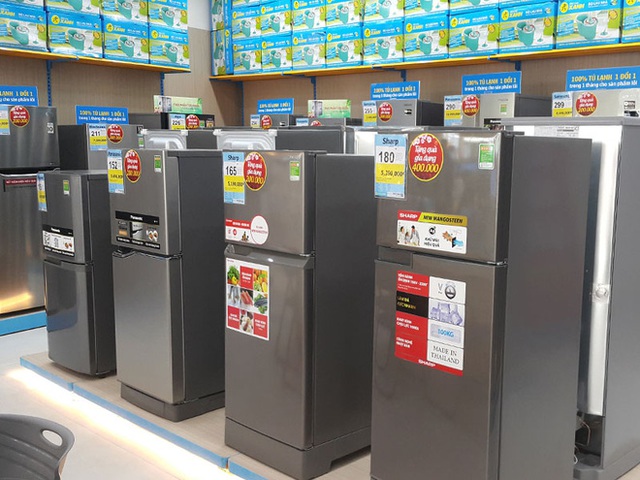 Thuộc top bán chạy nhất, tủ lạnh bình dân đời 2020, có ngăn cấp mềm giảm giá vài triệu đồng - Ảnh 1.