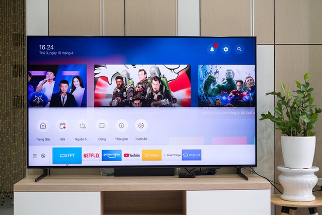  5 chiếc tivi 8K màn hình “khủng” hạ giá 50% rẻ nhất thị trường, có chiếc ngang dòng 4K - Ảnh 2.