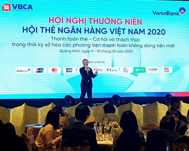 Thẻ ngân hàng Việt:​​​​​​​ Chuyển đổi để bắt kịp hội nhập - Ảnh 2.