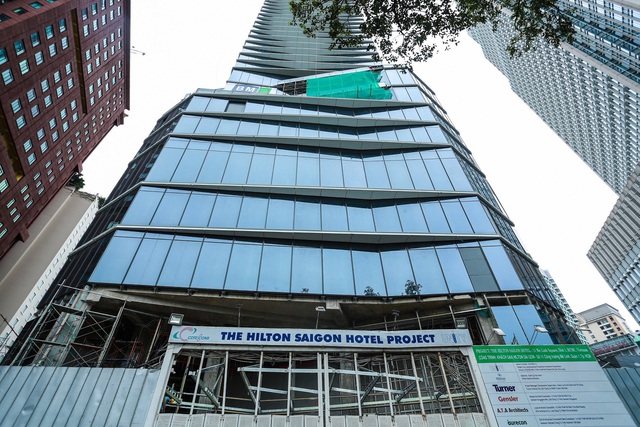 Cận cảnh khách sạn 5 sao Hilton Sài Gòn đang trong diện rà soát pháp lý - Ảnh 4.