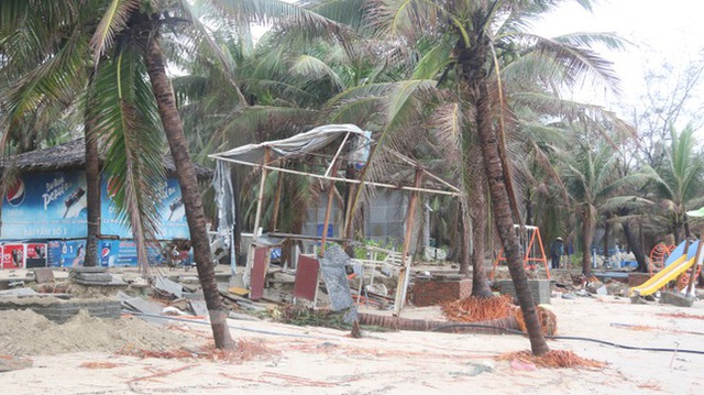  Bãi biển đẹp nhất hành tinh tan hoang sau bão số 13 - Ảnh 6.